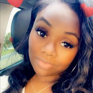 Meet your Posher, Erika